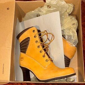 Timberland Women's Yellow and Brown Heeled Boots